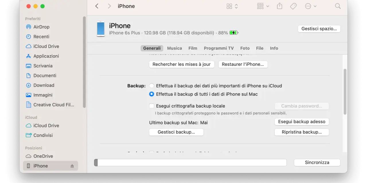 Schermata del Finder Mac che mostra come fare backup iPhone su PC, con opzioni per backup su iCloud o sul Mac.