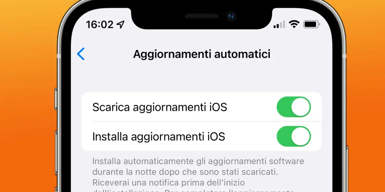Schermata iPhone con opzioni per scaricare e installare automaticamente il nuovo aggiornamento iOS.