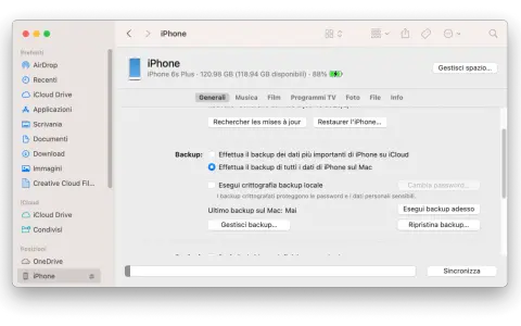 Schermata del Finder Mac che mostra come fare backup iPhone su PC, con opzioni per backup su iCloud o sul Mac.