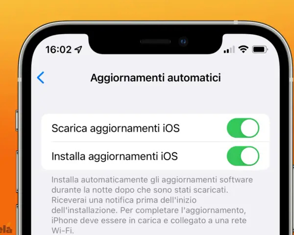 Schermata iPhone con opzioni per scaricare e installare automaticamente il nuovo aggiornamento iOS.