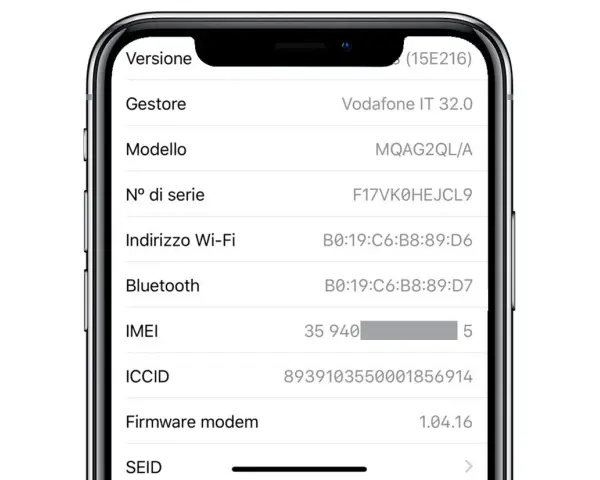 Dettagli iPhone: versione, gestore Vodafone, modello, numero di serie, Wi-Fi, Bluetooth, ICCID e il codice IMEI.