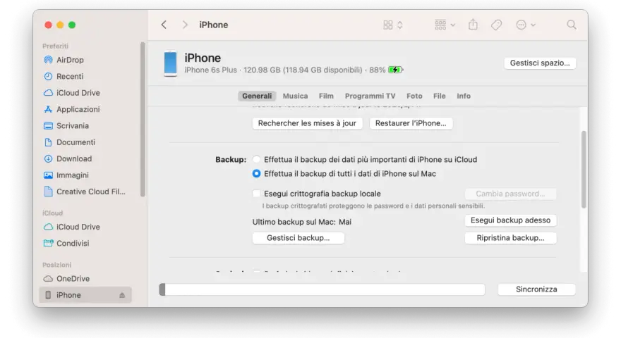 Schermata del Finder Mac che mostra come fare backup iPhone su PC, con opzioni per backup su iCloud o sul Mac.